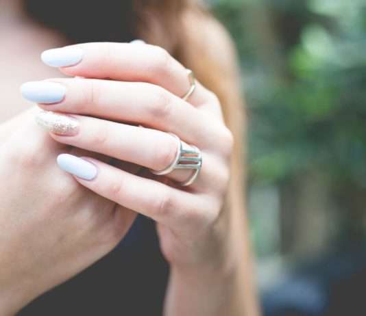 How to Start a Press-On Nail Business Press-On Nail