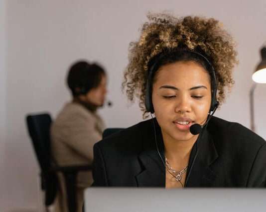 How to Choose the Right Phone Answering Service for Your Business How to Choose the Right Phone Answering Service for Your Business