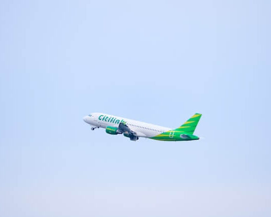 Is Air Freight/Delivery Services a Good Career Path Is Air Freight/Delivery Services a Good Career Path