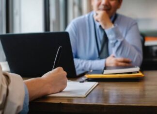 How to create the perfect sales manager resume How to create the perfect sales manager resume
