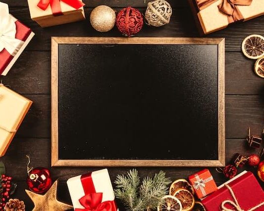 How your brand can catch attention from people who are busy with Christmas shopping How your brand can catch attention from people who are busy with Christmas shopping