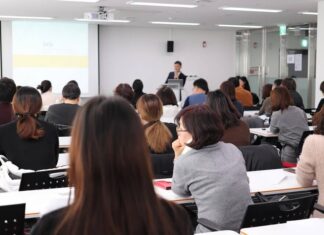 5 Ways to Succeed As a Business Student 5 Ways to Succeed As a Business Student