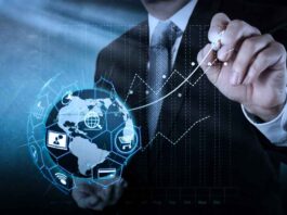 Benefits and Challenges of Moving to Headless Commerce Benefits and Challenges of Moving to Headless Commerce