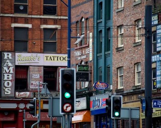 5 Tips To Make Your Business Stand Out With the Help of Business Signs 5 Tips To Make Your Business Stand Out With the Help of Business Signs
