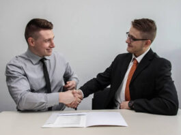 How to Close a Deal: 5 Closing Tips for Success How to Close a Deal: 5 Closing Tips for Success