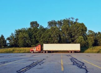 FTL vs LTL: What is the difference? FTL vs LTL: What is the difference?