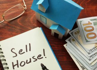 Risks And Rewards Of Selling Your Home For Cash Risks And Rewards Of Selling Your Home For Cash