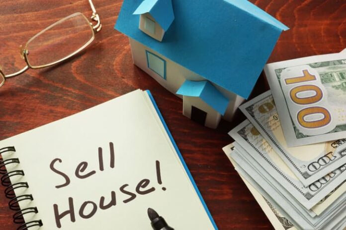 Risks And Rewards Of Selling Your Home For Cash