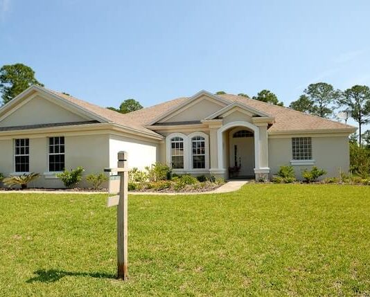8 Useful Tips When Selling Your Home In The Summer 8 Useful Tips When Selling Your Home In The Summer