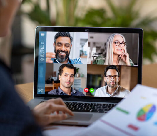 How To Manage A Remote Team? 5 Successful Tactics 5 Effective Tactics For Managing A Remote Team