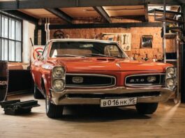 When Did Pontiac Go Out of Business: Why Did it Stop Making Cars? When Did Pontiac Go Out of Business