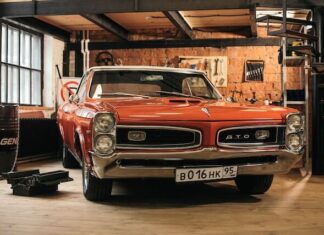 When Did Pontiac Go Out of Business: Why Did it Stop Making Cars? When Did Pontiac Go Out of Business