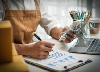 Exploring The Merchant Model: Simplifying B2B Business For Everyone Simplifying B2B Business For Everyone