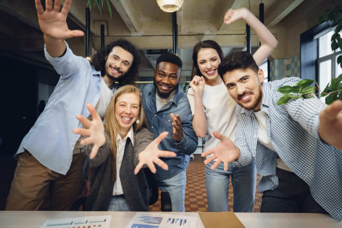 7 Effective Strategies To Keep Your Employees Happy