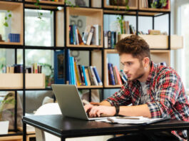 Pros And Cons Of Working While In College Pros And Cons Of Working While In College