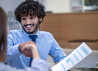 7 Essential Steps To Hire Your First Employee 7 Essential Steps To Hire Your First Employee