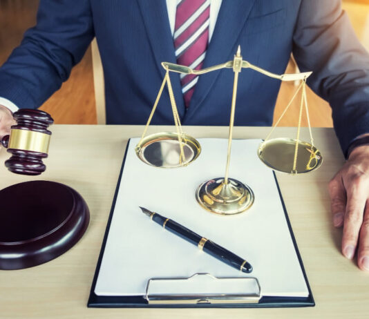 Essential Tips For Small Business Owners For Navigating Legal Landmines Essential Tips For Small Business Owners For Navigating Legal Landmines