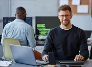 Remote vs. Onsite Software Engineers: Making The Right Choice Remote vs. Onsite Software Engineers: Making The Right Choice