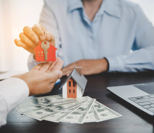 Buying A Property Overseas For Business? Here’s What You Must Keep In Mind Buying A Property Overseas For Business? Here’s What You Must Keep In Mind