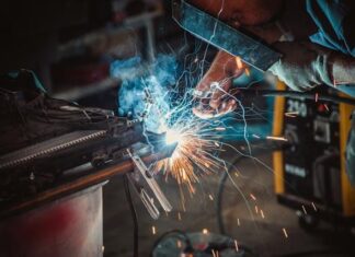 Ways To Reduce Supply Chain Risks In The Manufacturing Industry Reduce Supply Chain Risks In The Manufacturing Industry